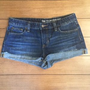 Gap Sexy Boyfriend Short